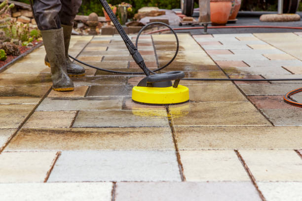 Best Sidewalk and Walkway Cleaning  in Santa Clara, NM